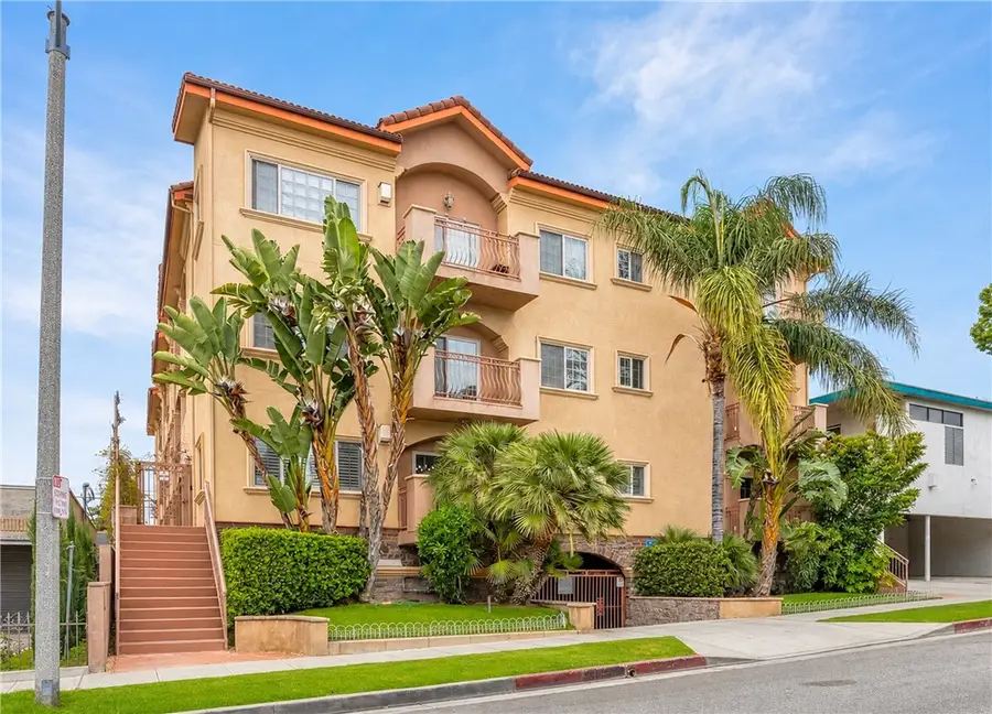 421 E Santa Anita #301, Burbank, CA 91501 - #2