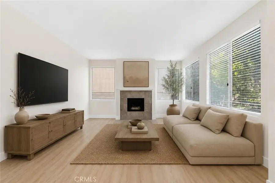 14530 Benefit Street #102, Sherman Oaks, CA 91403 - #2