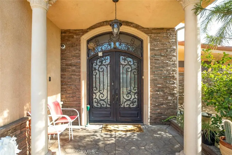 10610 Oak Tree, Sunland, CA 91040 - #2