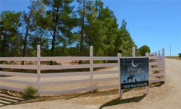 18839 W Avenue B8, Lancaster, CA 93536