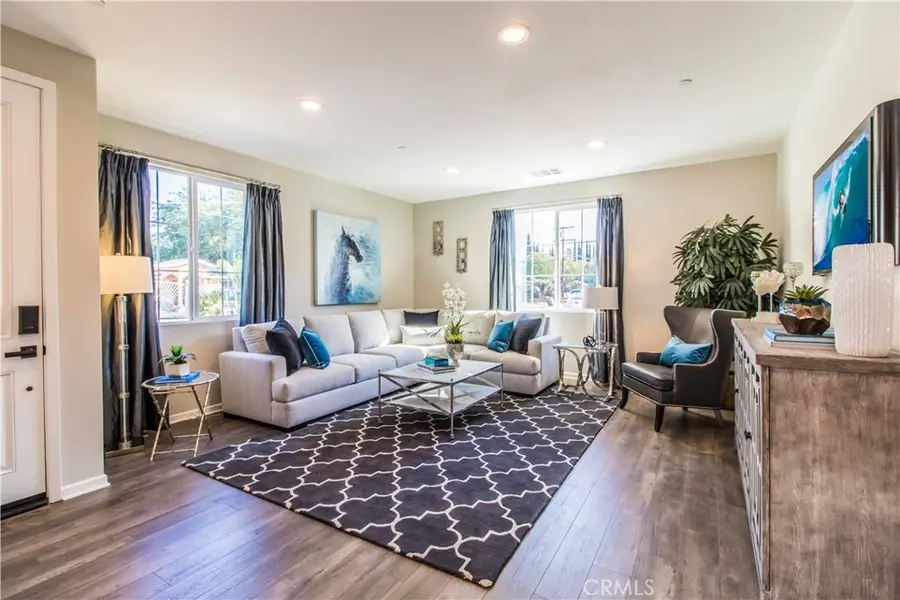 15607 W Lilli Way, Van Nuys, CA 91406 - #3