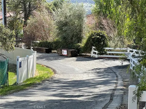 6000 Lapworth Drive, Agoura Hills, CA 91301