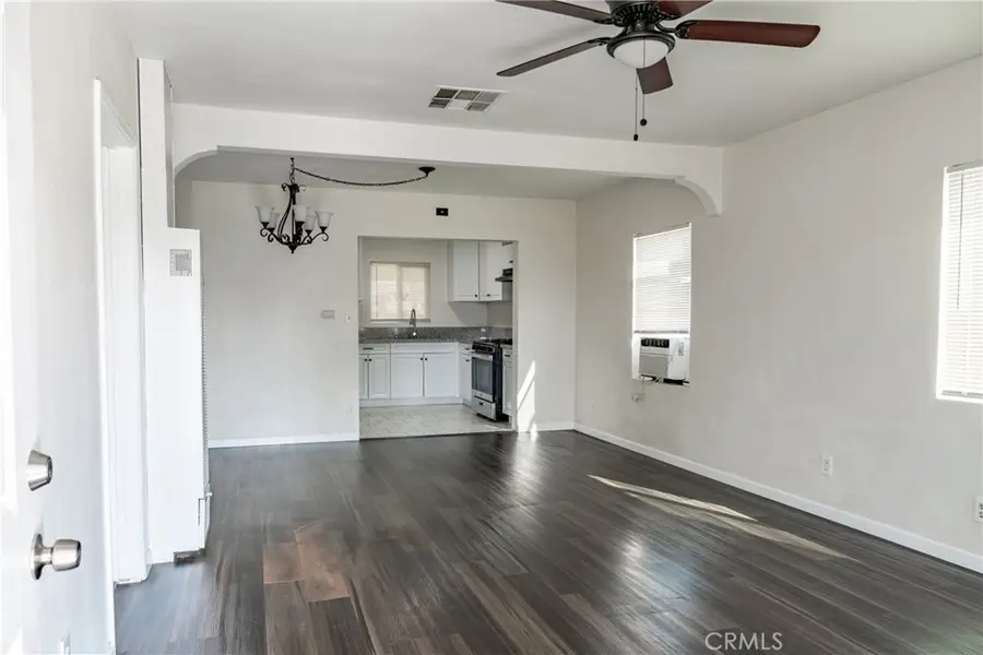 1102 E 18th Street, Bakersfield, CA 93305 - #3