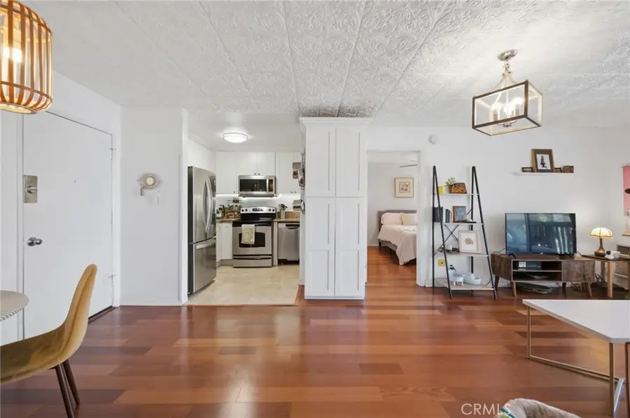 525 S Ardmore Avenue #320, Los Angeles, CA 90020 - #3