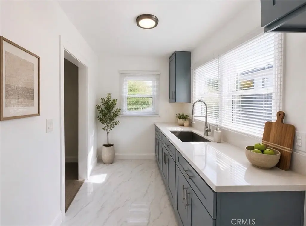 4215 S Budlong, Los Angeles, CA 90037 - #1