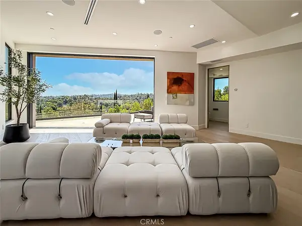 5130 Medina, Woodland Hills, CA 91364