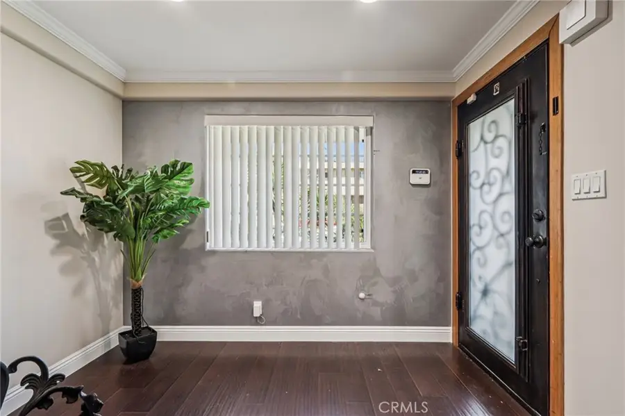 4520 Kingswell Avenue, Los Angeles, CA 90027 - #3