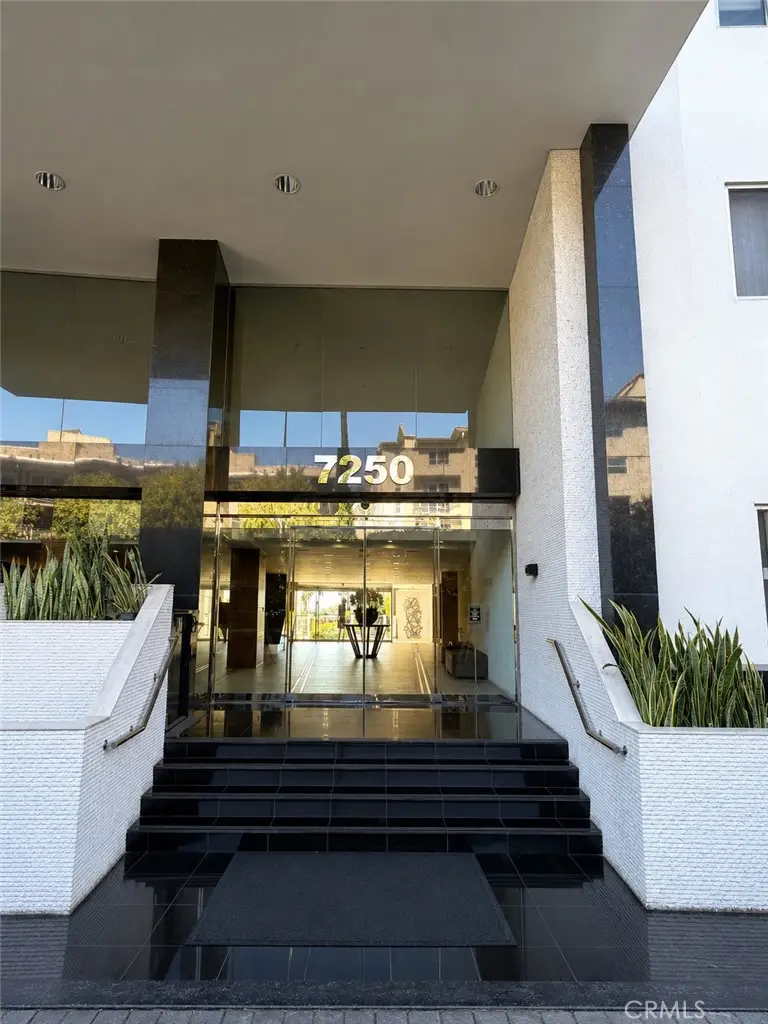 7250 Franklin #310, Los Angeles, CA 90046 - #2