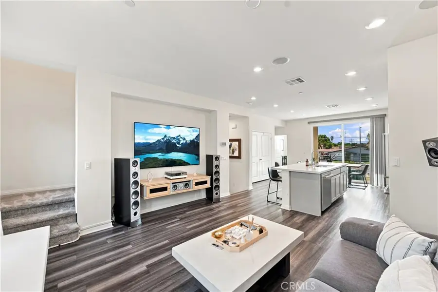 8408 N Fresco Way, Northridge, CA 91325 - #3