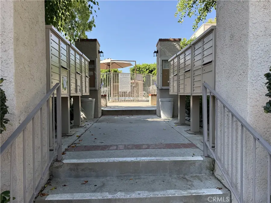 15221 Magnolia #E, Sherman Oaks, CA 91403 - #3