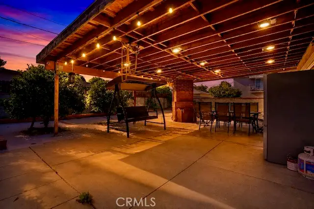 6949 Aura Avenue, Reseda, CA 91335 - #3