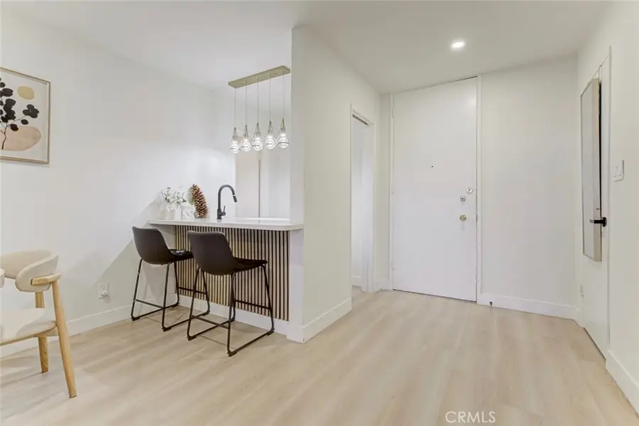 5411 Tyrone Avenue #203, Sherman Oaks, CA 91401 - #2