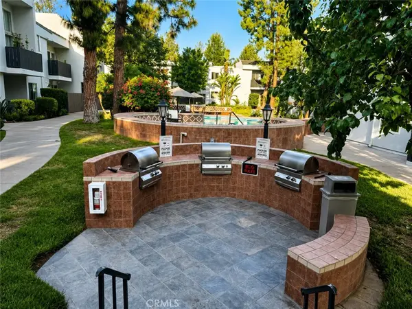 18645 Hatteras Street #206, Tarzana, CA 91356