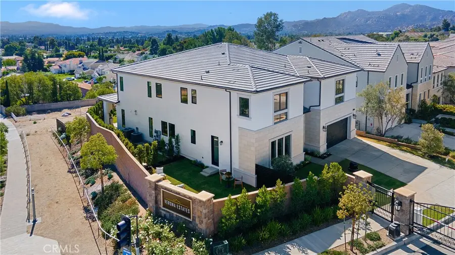 20500 Edgewood Court, Chatsworth, CA 91311 - #3