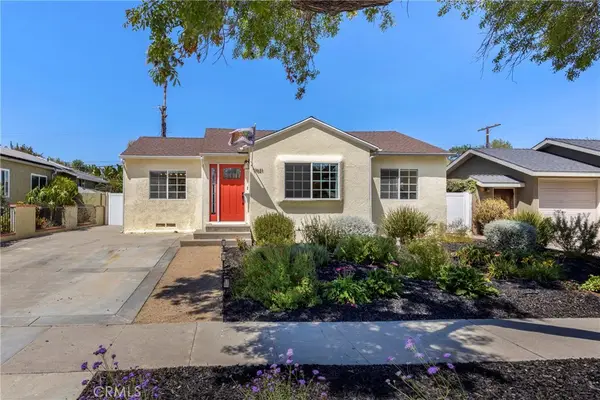 17621 Collins Street, Encino, CA 91316