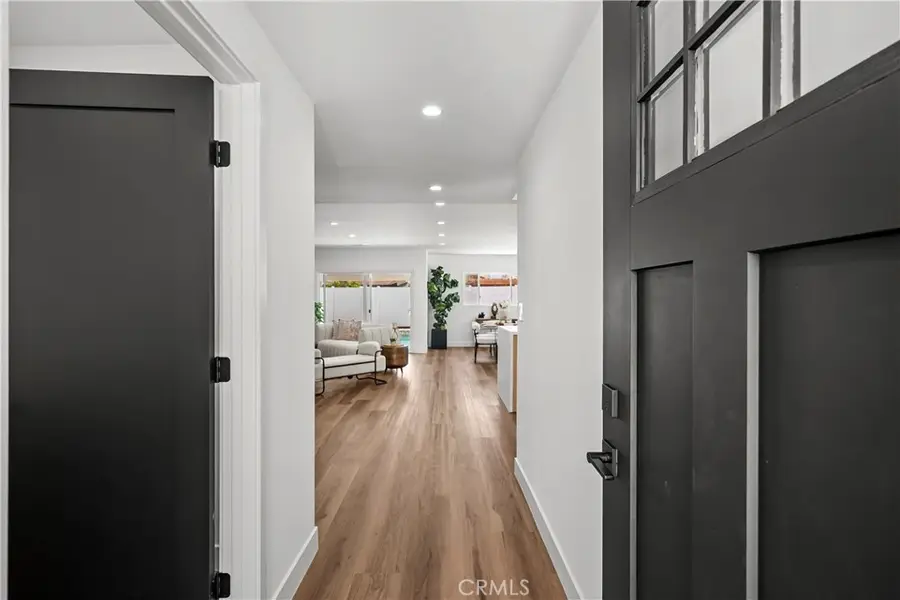 6916 Bianca, Lake Balboa, CA 91406 - #3