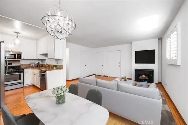 4000 W Victory Boulevard #204, Burbank, CA 91505