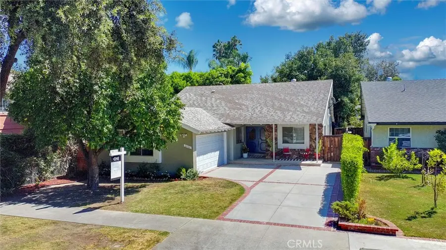 6566 Andasol Avenue, Lake Balboa, CA 91406 - #2