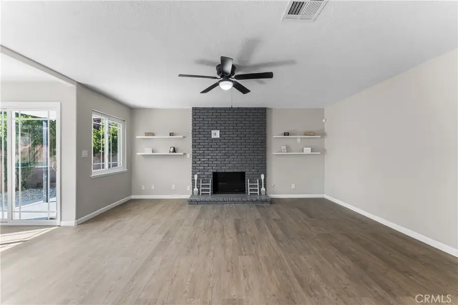 1735 W Jenner Street, Lancaster, CA 93534 - #3