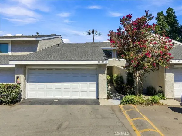 23109 Yvette, Valencia, CA 91355