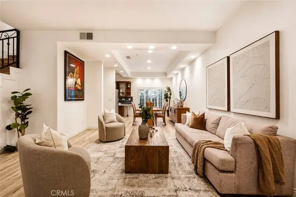 10833 Kling Street #4, North Hollywood, CA 91602