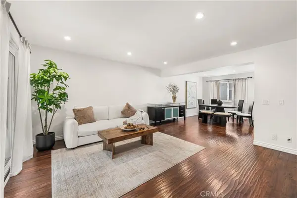 18333 Hatteras #6, Tarzana, CA 91356