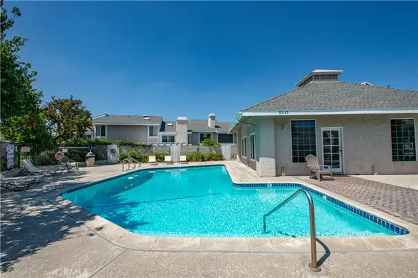 25145 Amberley, Valencia, CA 91355