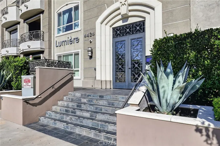 4424 Whitsett Avenue #303, Studio City, CA 91604 - #2