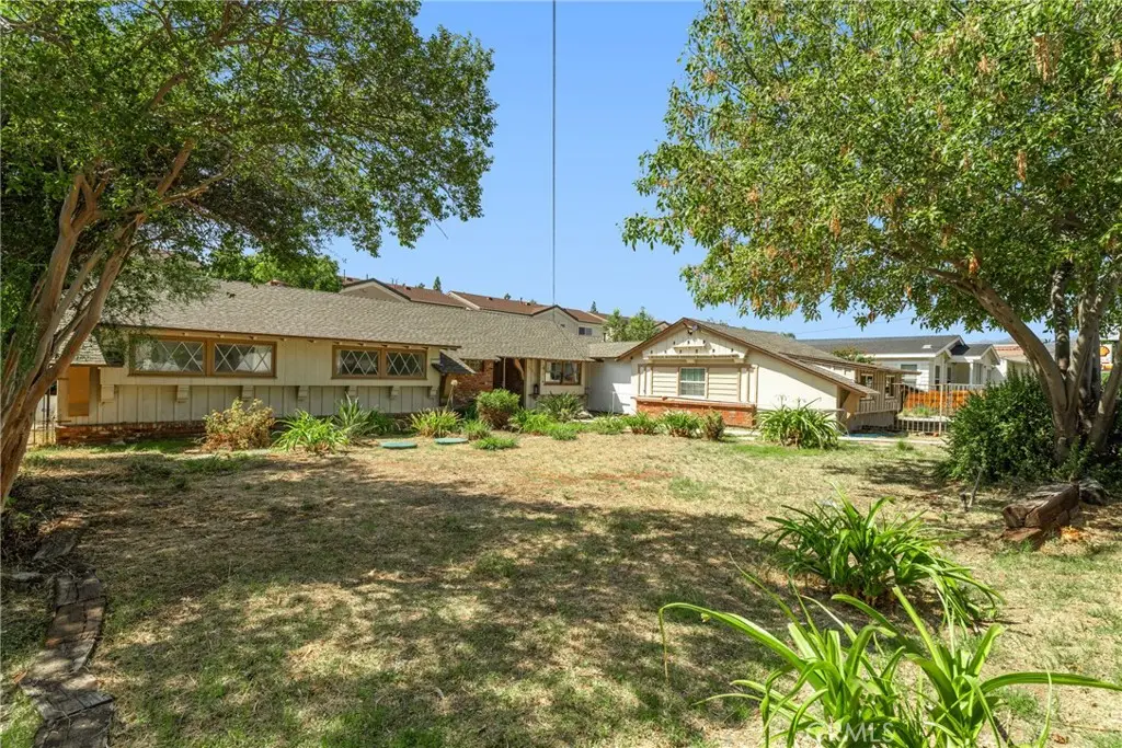 20812 Devonshire, Chatsworth, CA 91311 - #1
