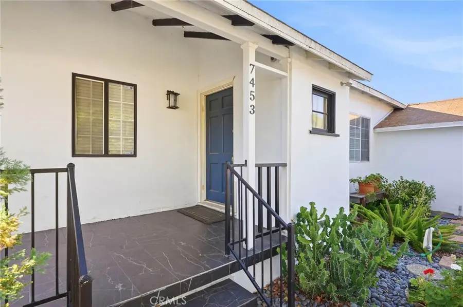 7455 Blewett Avenue, Van Nuys, CA 91406 - #3