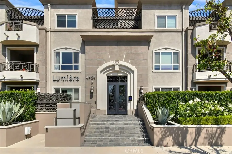4424 Whitsett Avenue #107, Studio City, CA 91604 - #3