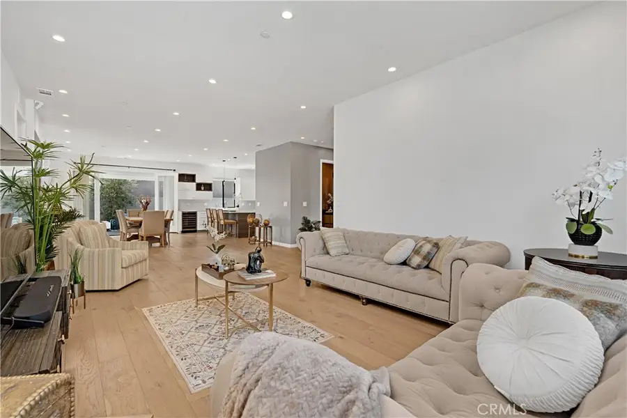 17812 Bromley Court, Encino, CA 91316 - #3