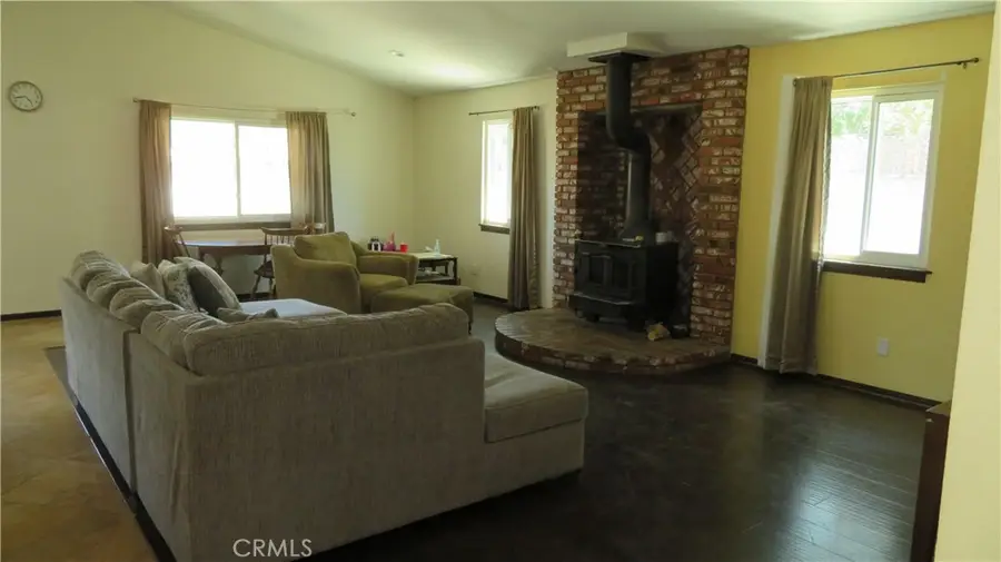 1208 W Lancaster, Lancaster, CA 93534 - #2
