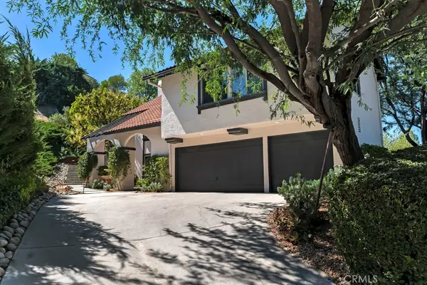 4481 Deanwood Drive, Woodland Hills, CA 91364