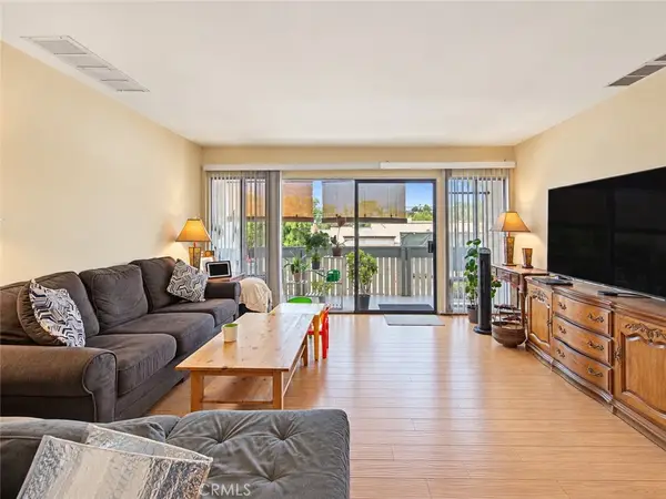 8601 International Avenue #135, Canoga Park, CA 91304