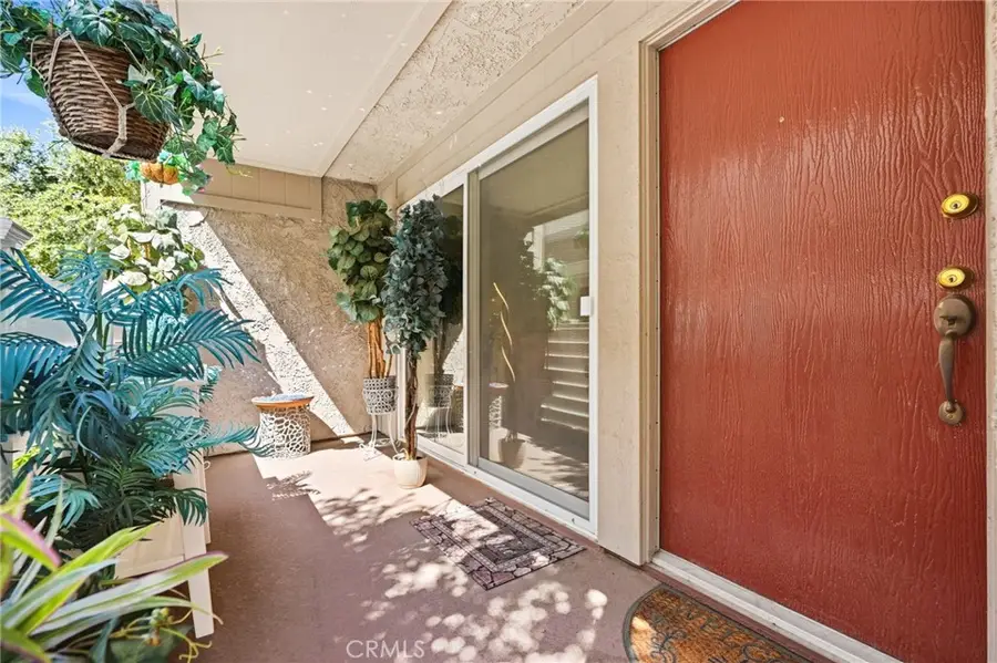 18333 Hatteras Street #56, Tarzana, CA 91356 - #2