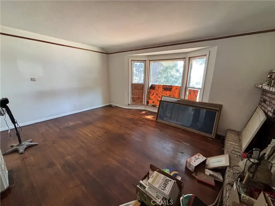 9805 S 4th, Inglewood, CA 90305 - #3