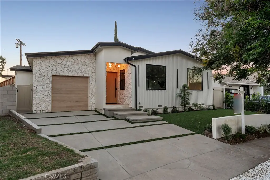 18023 Tiara, Encino, CA 91316 - #1