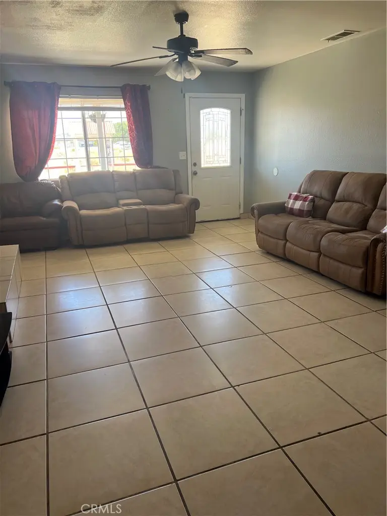 8413 Greenwood, California City, CA 93505 - #2