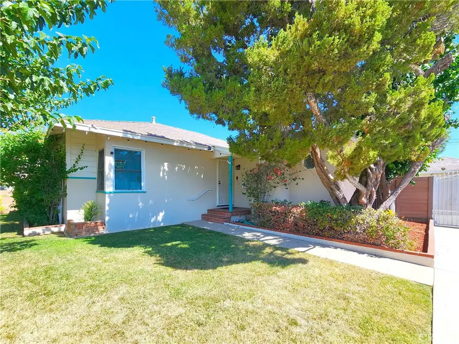 10132 Densmore Avenue, North Hills, CA 91343 - #2