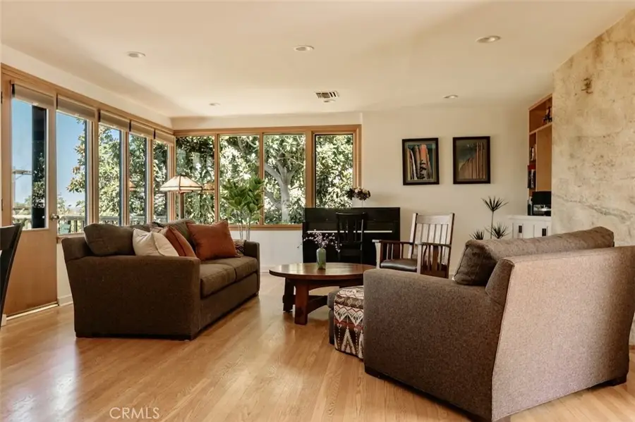 13201 Cheltenham, Sherman Oaks, CA 91423 - #2