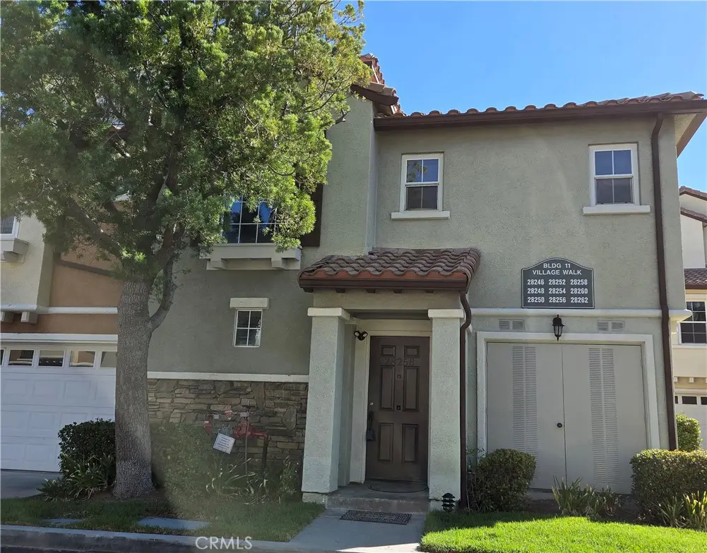 28258 Canterbury, Valencia, CA 91354 - #1
