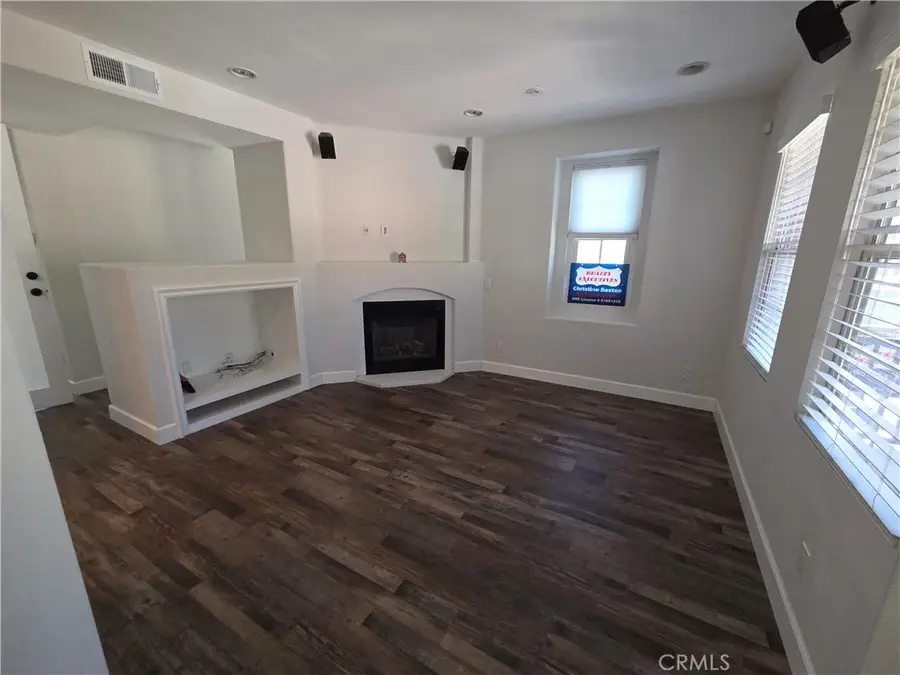 28258 Canterbury, Valencia, CA 91354 - #3