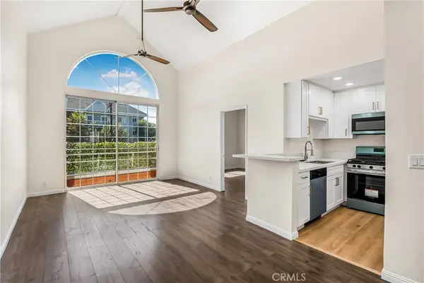 5620 Yolanda Avenue #214, Tarzana, CA 91356