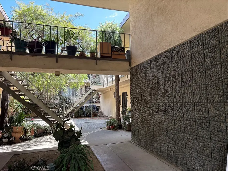 1222 E Orange Grove, Pasadena, CA 91104 - #2