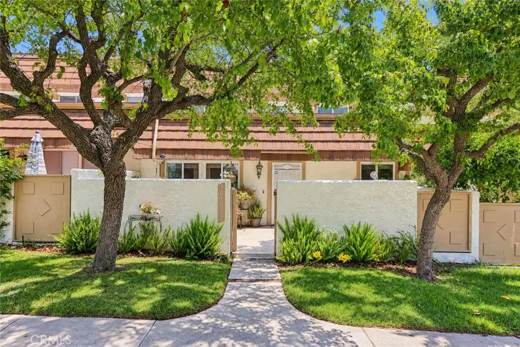 10161 Larwin Avenue #3, Chatsworth, CA 91311 - #1