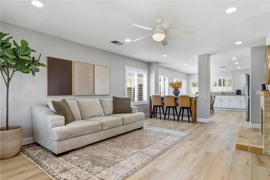 28215 Somerset Court, Castaic, CA 91384 - #3