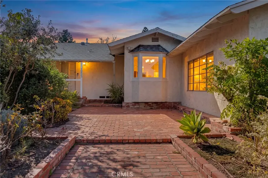 10423 Irondale Avenue, Chatsworth, CA 91311 - #2