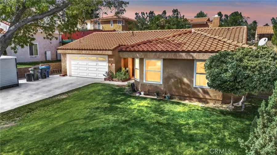 38235 5th W, Palmdale, CA 93551 - #2