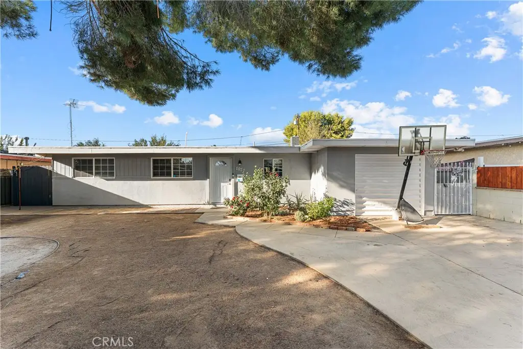 1027 W Avenue J12, Lancaster, CA 93534 - #1